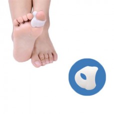 מפריד אצבעות עם טבעת על הבוהן למניעת תזוזה של המפריד יחידה